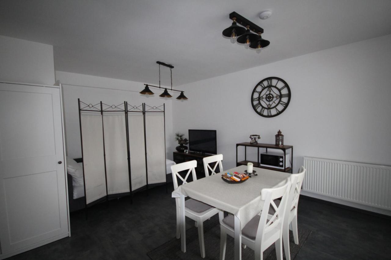 Apartment Francesca Mit Parkplatz Naehe Altstadt Сибиу Экстерьер фото