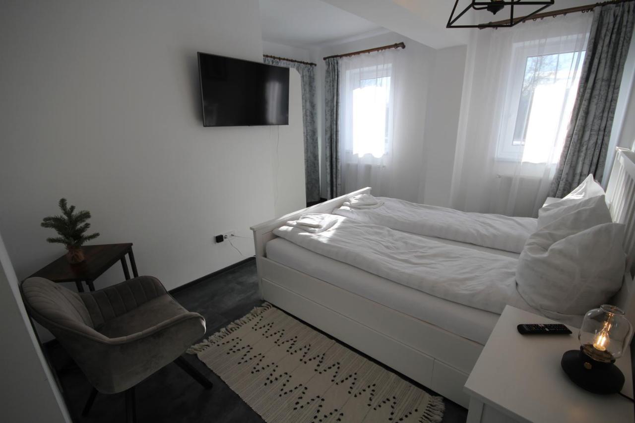 Apartment Francesca Mit Parkplatz Naehe Altstadt Сибиу Экстерьер фото